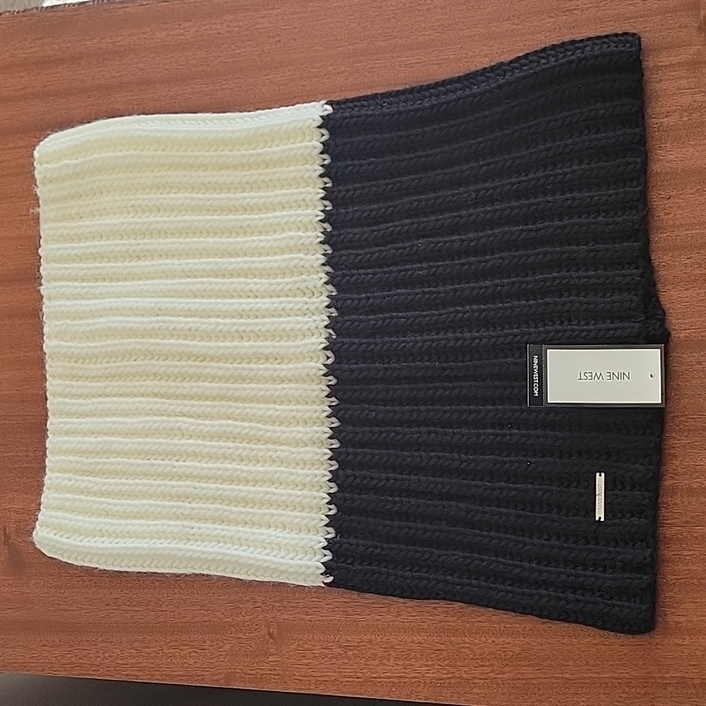 Nine West Ribbed Color Block NeckWarmer NEW WITH TAGS